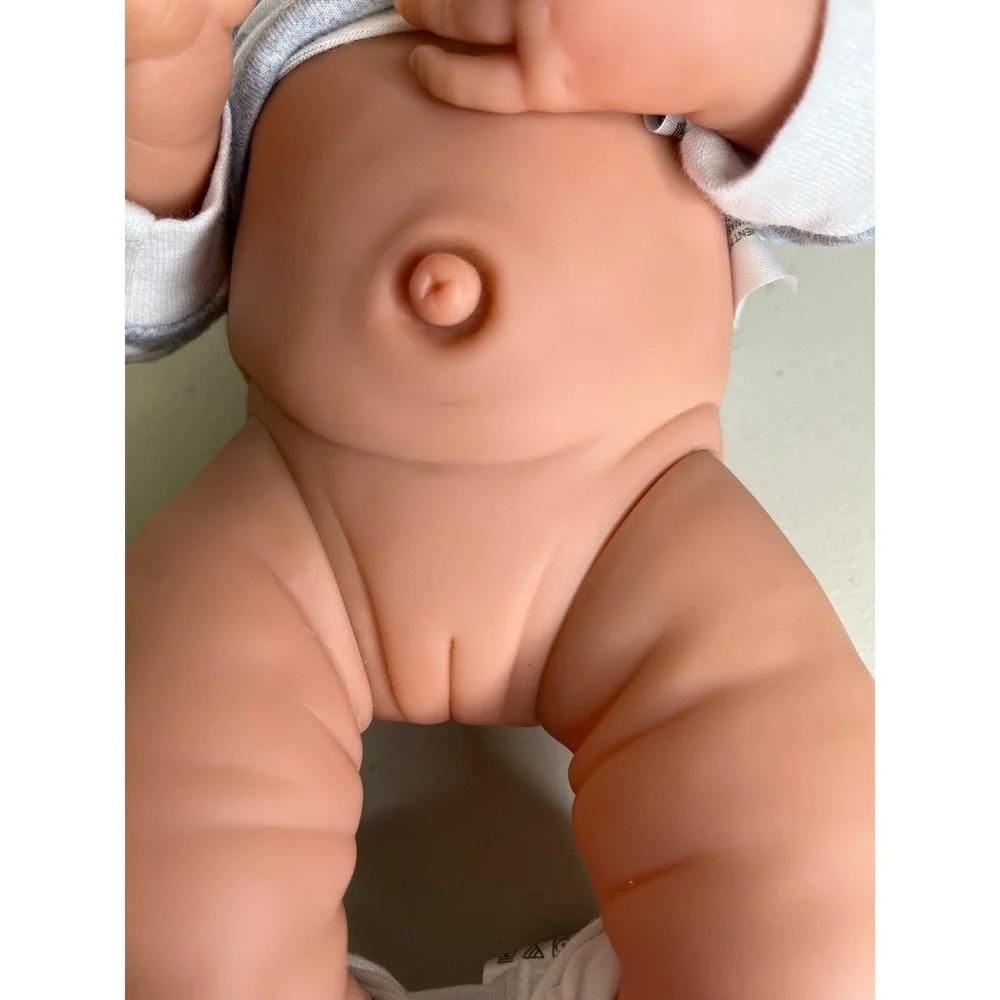 Berenguer 02-10 Baby Girl Doll Anatomically Correct Realistic Newborn All-Vinyl - Picture 7 of 9